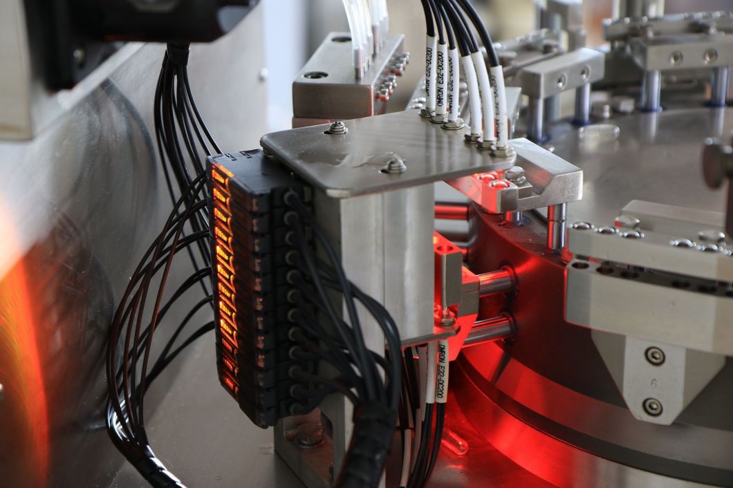 Máquina de llenado de cápsulas de encapsulación Njp2000 / equipo de máquina de llenado de cápsulas