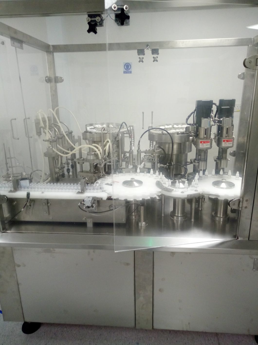 Máquina de producción de llenado de cigarrillos electrónicos con servomotor (botella de PET)