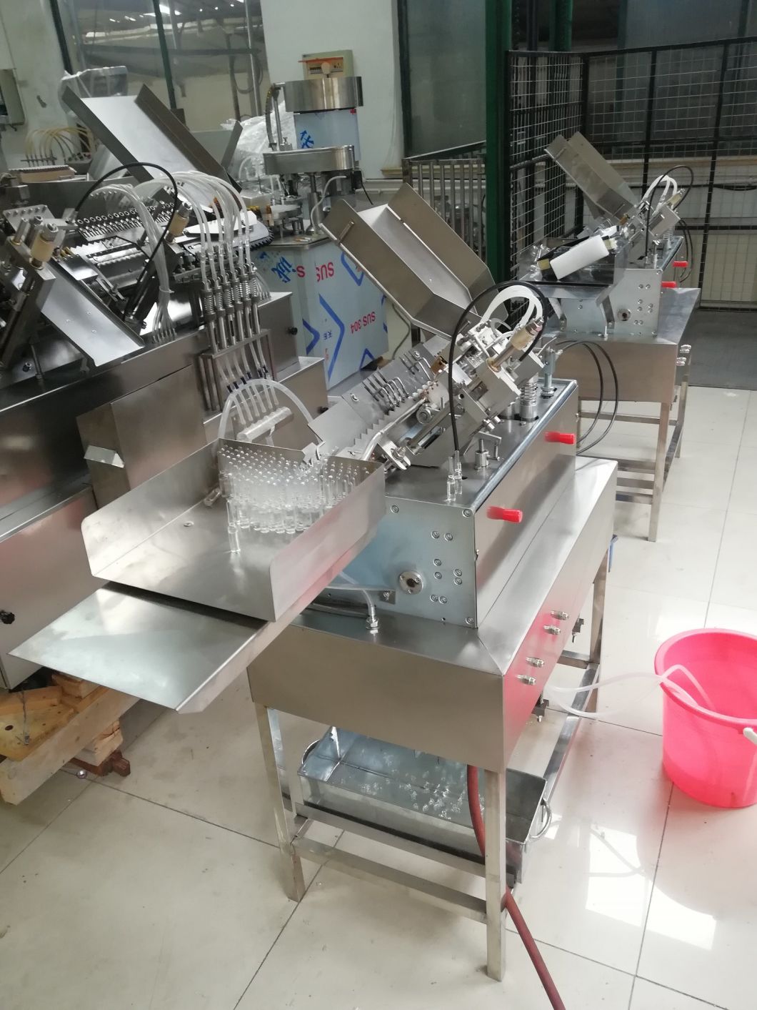 Máquina de llenado y sellado de ampollas de vidrio de inyección de control PLC (5-10ML)