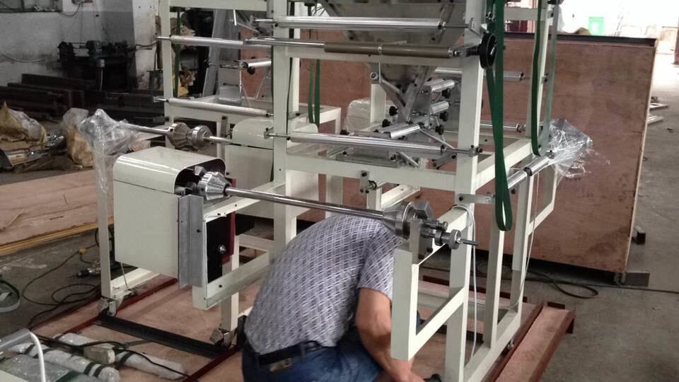 Máquina de embalaje de fabricación de bolsas de papel de té o café de buena calidad con pantalla táctil PLC