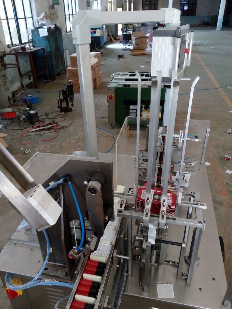 Empaquetadora de cajas de cartón completamente automática para lápiz labial (BSM)