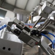 Máquina de envasado de bolsas de bolsitas de pie de alta velocidad 30-60 / min para polvo