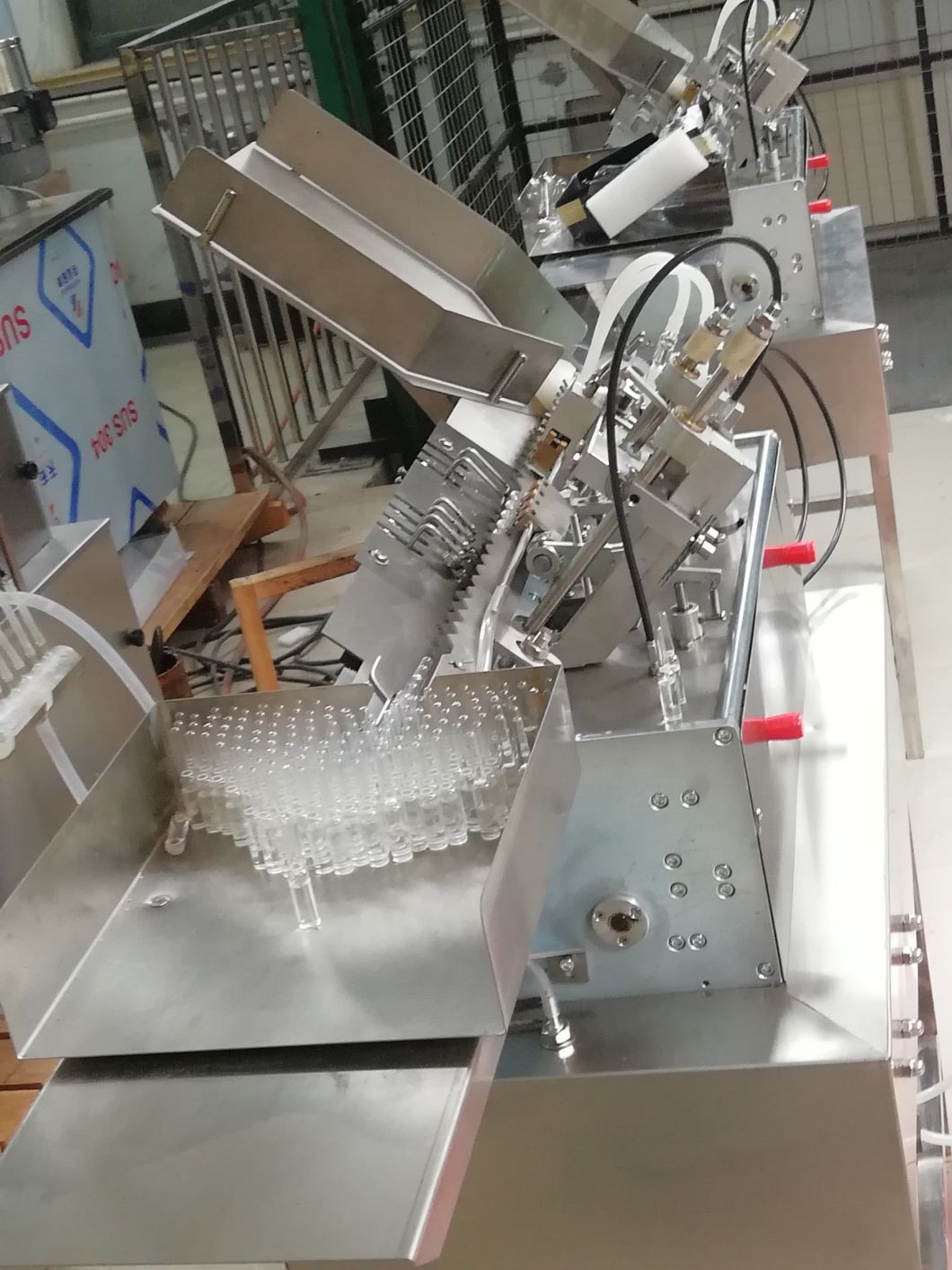 Máquina de llenado y sellado de ampollas de inyección de productos farmacéuticos con control de botón (AFS2)