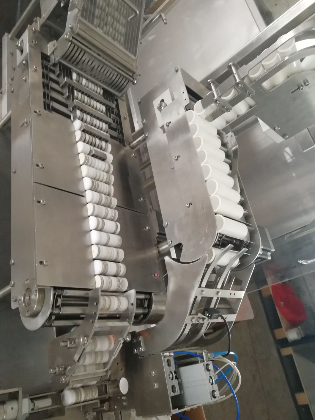 Tableta efervescente en la máquina empacadora de conteo de tubos con cubierta de vidrio