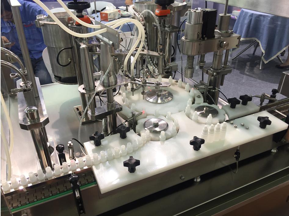 Máquina de llenado de gotas para los ojos con servomotor de velocidad media de 10 ml con CE