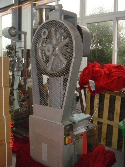 Thp-10 Model Flower Basket Tablet Press Machine (salt tablet and Calcium Tablet)