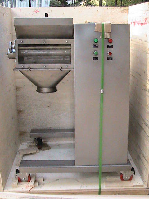 Precio m&aacute;s bajo de alta calidad de la m&aacute;quina granuladora vibratoria farmac&eacute;utica (Yk100)